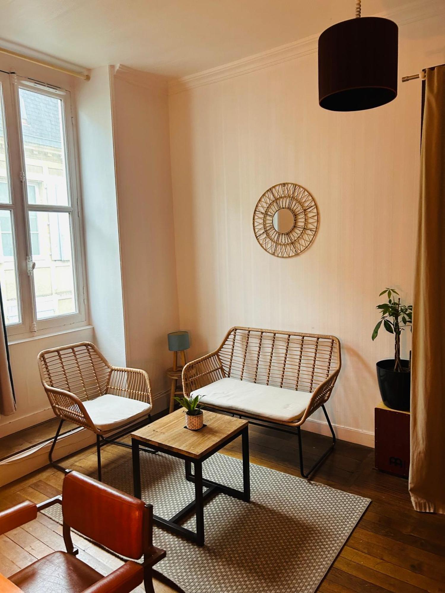 Chambre Saint-Maixent-l'Ecole Luaran gambar